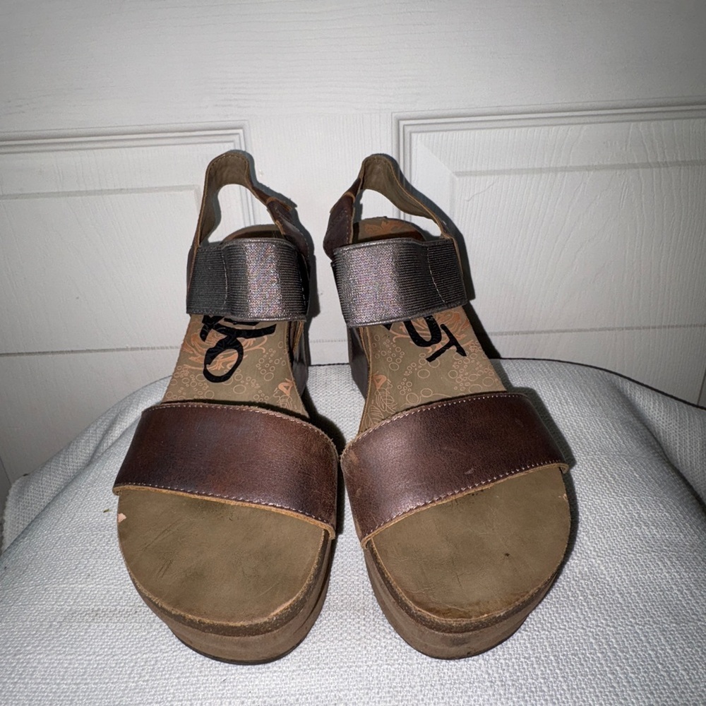 OTBT Metallic Brown Wedge Sandals Bushnell 8M - Picture 3 of 7